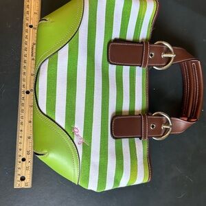 VINTAGE GREEN ROXY PURSE